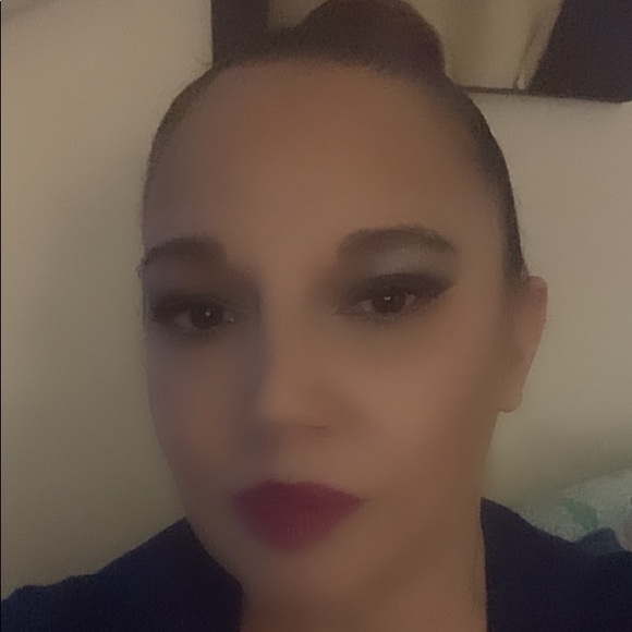 Meet your Posher, Carmen - Picture 3 of 4